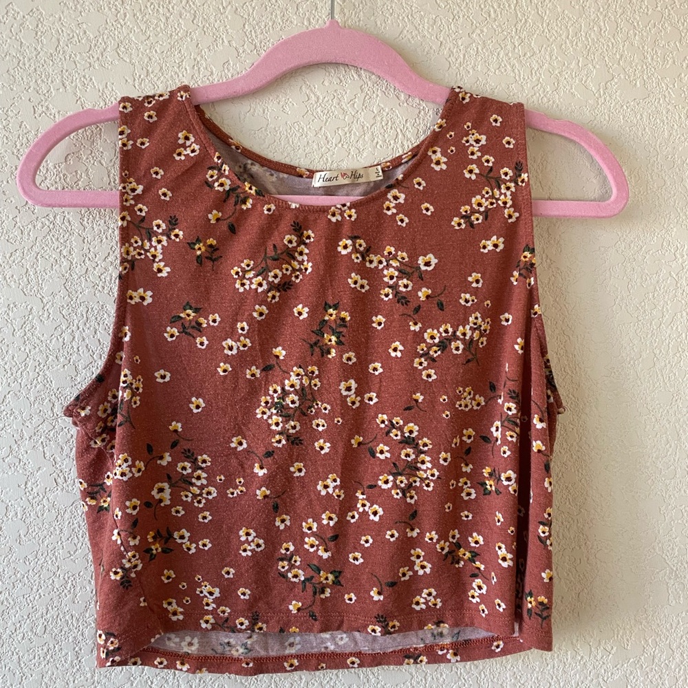Floral sleeveless crop top